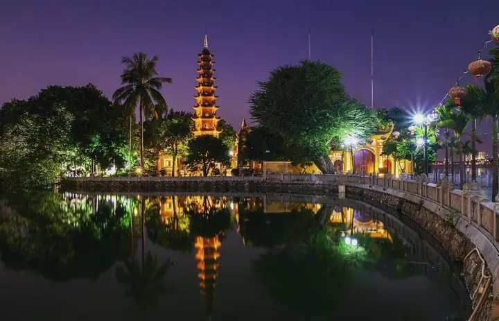 Khám Phá Giờ Mở Cửa Và Mẹo Tham Quan Chùa Trấn Quốc Hiệu Quả