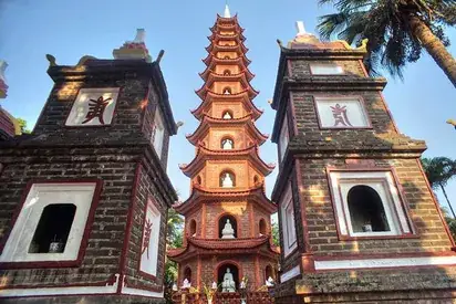 Chùa Trấn Quốc Thờ Ai? Tổng Hợp Thông Tin Chi Tiết Và Lịch Trình Tham Quan Chùa Trấn Quốc Thờ Ai? Tổng Hợp Thông Tin Chi Tiết Và Lịch Trình Tham Quan