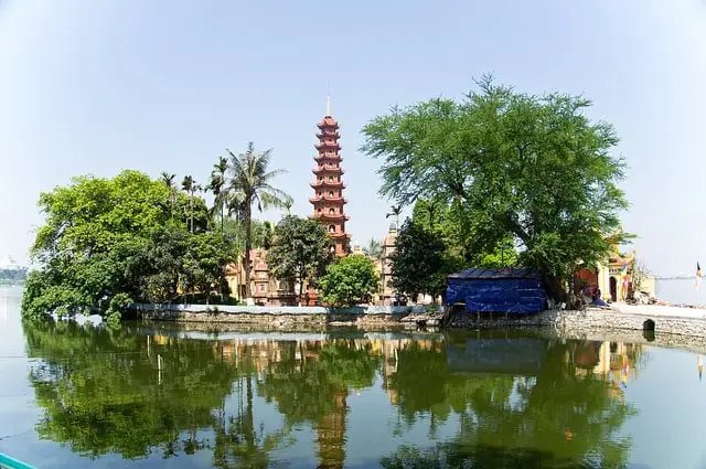 Chùa Trấn Quốc Thờ Ai? Tổng Hợp Thông Tin Chi Tiết Và Lịch Trình Tham Quan