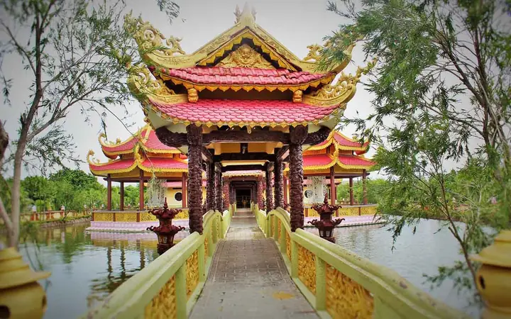Chùa Vạn Phước Bình Đại Bến Tre: Điểm Đến Tâm Linh Đáng Ghé Thăm