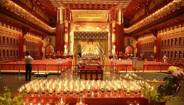 Review Chùa Xá Lợi Răng Phật Singapore: Trải Nghiệm Thực Tế & Mẹo Tham Quan