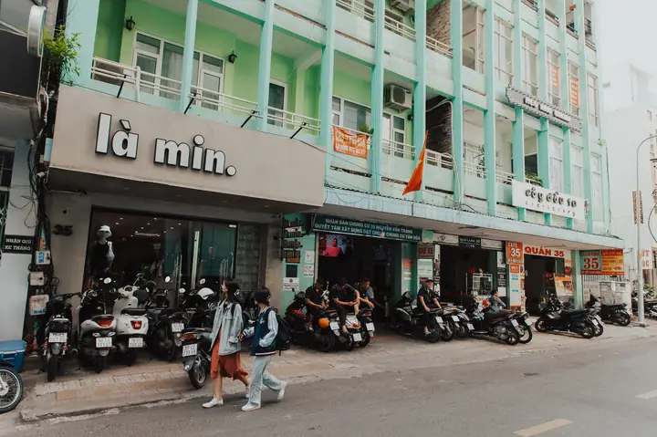 Chung Cư 35 Nguyễn Văn Tráng: Điểm Hẹn Chill Cà Phê & Sách