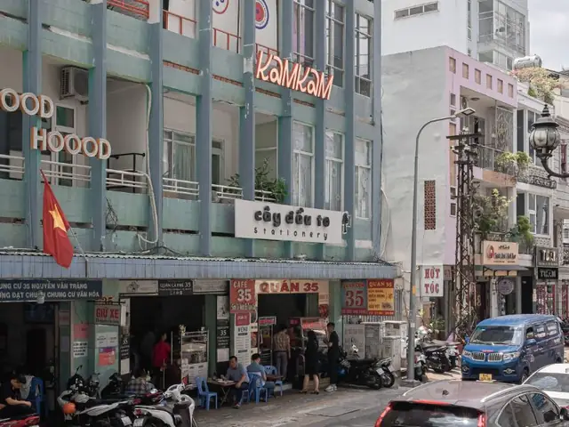 Chung Cư 35 Nguyễn Văn Tráng: Điểm Hẹn Chill Cà Phê & Sách