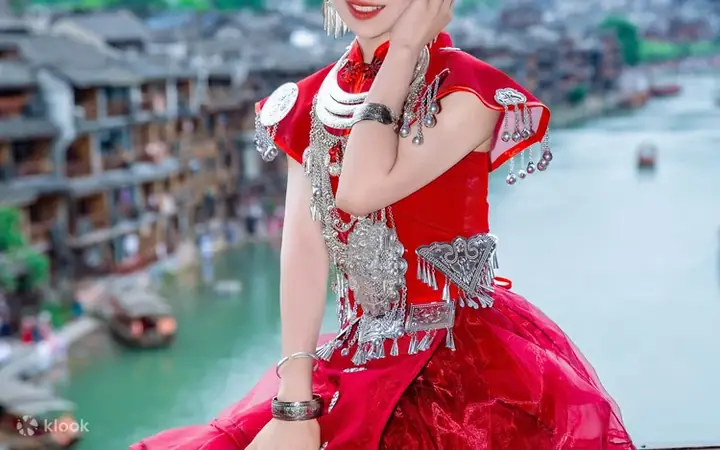 Chụp Ảnh Phượng Hoàng Cổ Trấn: Cẩm Nang Địa Điểm, Trang Phục Và Mẹo Vàng