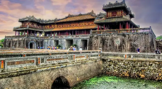 Cố Đô Huế Rộng Bao Nhiêu? Thông Tin Chi Tiết Và Ý Nghĩa