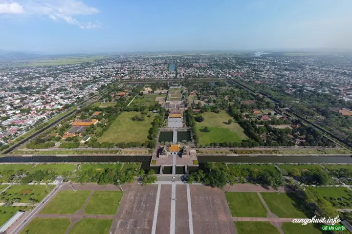 Cố Đô Huế Rộng Bao Nhiêu? Thông Tin Chi Tiết Và Ý Nghĩa