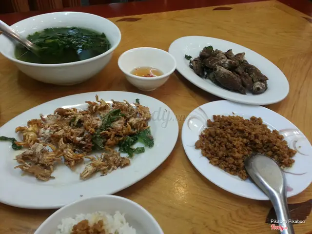Cẩm Nang Thưởng Thức Cơm Cá Kho Tộ Hà Nội: Từ Truyền Thống Đến Bữa Ăn Hoàn Hảo Cẩm Nang Thưởng Thức Cơm Cá Kho Tộ Hà Nội: Từ Truyền Thống Đến Bữa Ăn Hoàn Hảo