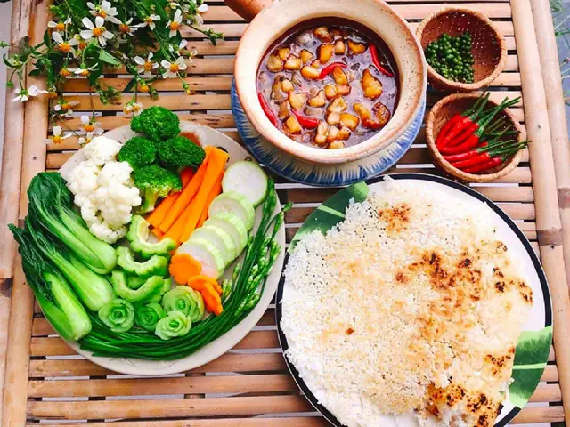Khám Phá 7 Địa Chỉ Bán Cơm Cháy Kho Quẹt Ngon Nhất Cần Thơ
