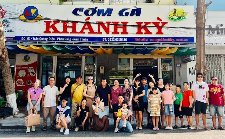 Khám Phá Cơm Gà Khánh Kỳ – Thực Đơn, Trải Nghiệm Ngon Phan Rang