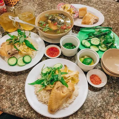 Khám Phá Cơm Gà Khánh Kỳ – Thực Đơn, Trải Nghiệm Ngon Phan Rang