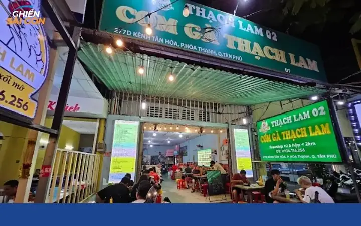 Cơm Gà Xối Mỡ Thạch Lam: Địa Chỉ, Thực Đơn & Đánh Giá