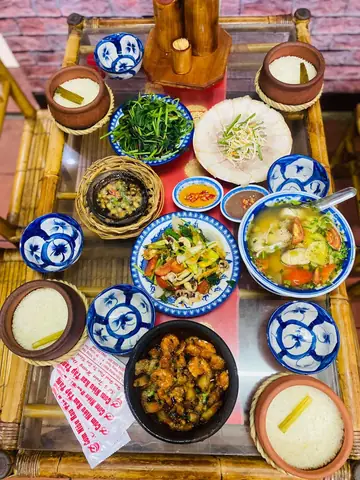 Cơm Niêu Bà Rịa Vũng Tàu: Hương Vị Truyền Thống Từ Niêu Đất