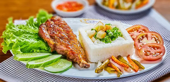Đánh Giá & Địa Chỉ Cơm Tấm Cali – Địa Điểm Ăn Trưa Văn Phòng
