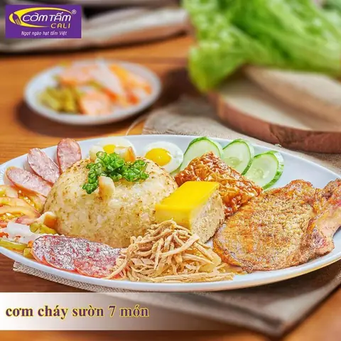 Đánh Giá Chi Tiết Cơm Tấm Cali Phạm Ngũ Lão – Trải Nghiệm Ẩm Thực Dân Dã Trong Không Gian Hiện Đại