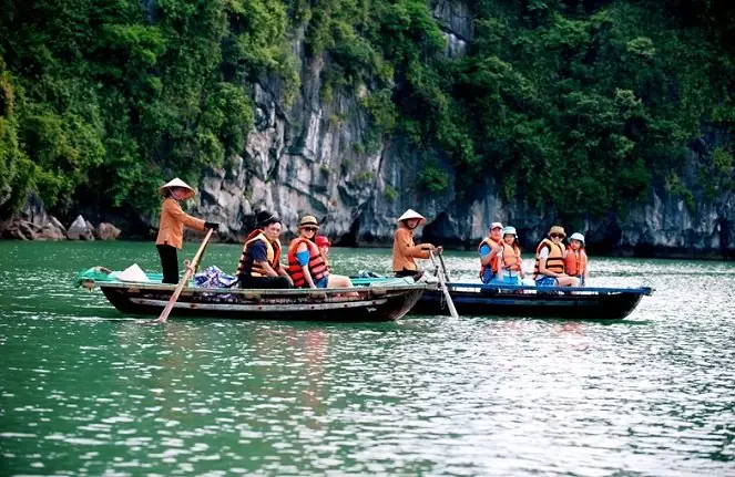 Khám Phá Văn Hoá Truyền Thống Của Vịnh Hạ Long Cho Du Khách