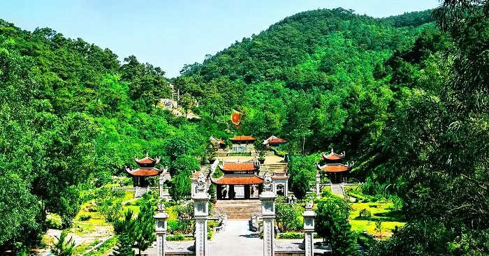 Côn Sơn Kiếp Bạc: Tìm Hiểu Di Tích Quốc Gia Đặc Biệt