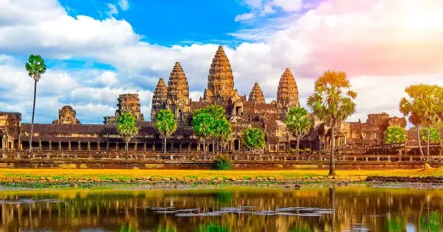 Công Trình Kiến Trúc Campuchia: 4 Di Sản Không Thể Bỏ Quên Công Trình Kiến Trúc Campuchia: 4 Di Sản Không Thể Bỏ Quên