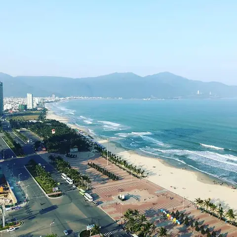 Công Viên Biển Đông Đà Nẵng: Hướng Dẫn Tham Quan Và Trải Nghiệm