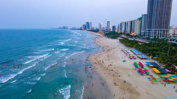 Công Viên Biển Đông Đà Nẵng: Hướng Dẫn Tham Quan Và Trải Nghiệm