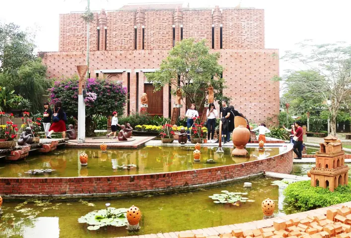 Công Viên Đất Nung Thanh Hà Có Đáng Đến Không? Đánh Giá Chi Tiết Từ Du Khách Công Viên Đất Nung Thanh Hà Có Đáng Đến Không? Đánh Giá Chi Tiết Từ Du Khách
