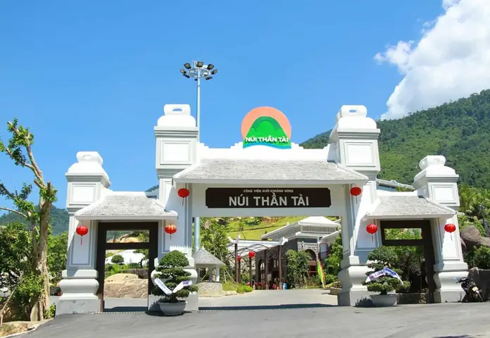 Khám Phá Công Viên Suối Khoáng Nóng Núi Thần Tài – Hướng Dẫn