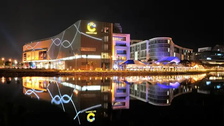Khám Phá Crescent Mall – Trung Tâm Mua Sắm Hàng Đầu Tại Tp.hcm