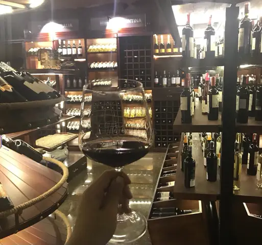 Mua Rượu Vang Đà Lạt: Địa Chỉ Uy Tín, Giá Tốt, Lựa Chọn Mua Rượu Vang Đà Lạt: Địa Chỉ Uy Tín, Giá Tốt, Lựa Chọn