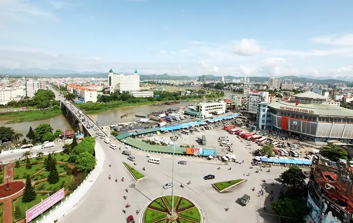 Cửa Khẩu Móng Cái: Cẩm Nang Đầy Đủ Về Địa Điểm Mua Sắm & Khám Phá Biên Giới Quảng Ninh