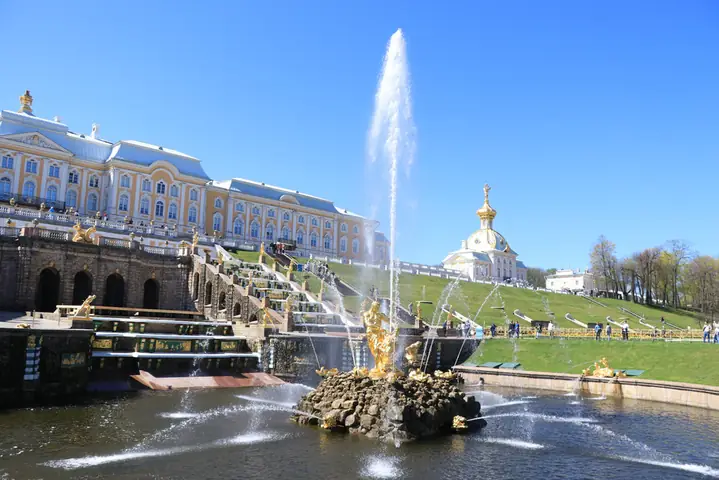 Cẩm Nang Khám Phá Cung Điện Mùa Hè Peterhof - Di Sản Unesco Hàng Đầu Nga
