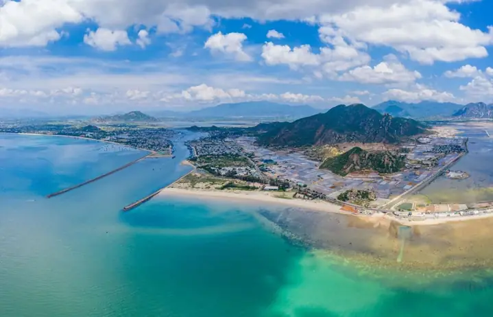 Cung Đường Ven Biển Ninh Thuận: Tổng Quan, Tiềm Năng Và Những Điểm Cần Biết