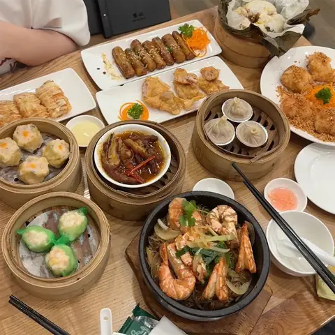 Cửu Long Bingsutt: Khám Phá Ẩm Thực Hong Kong Hấp Dẫn Cửu Long Bingsutt: Khám Phá Ẩm Thực Hong Kong Hấp Dẫn