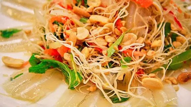 Đặc Sản Bà Rịa Vũng Tàu: Cẩm Nang Thưởng Thức 10 Món Ăn Nổi Tiếng