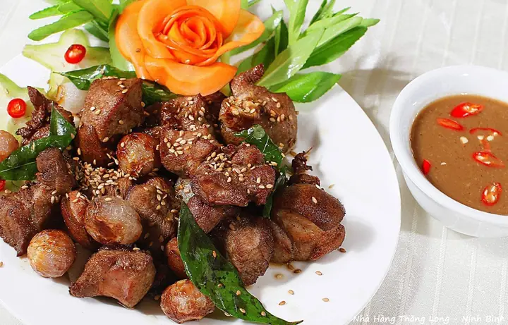 Khám Phá 10 Món Ăn Đặc Trưng Từ Dê Núi Ninh Bình