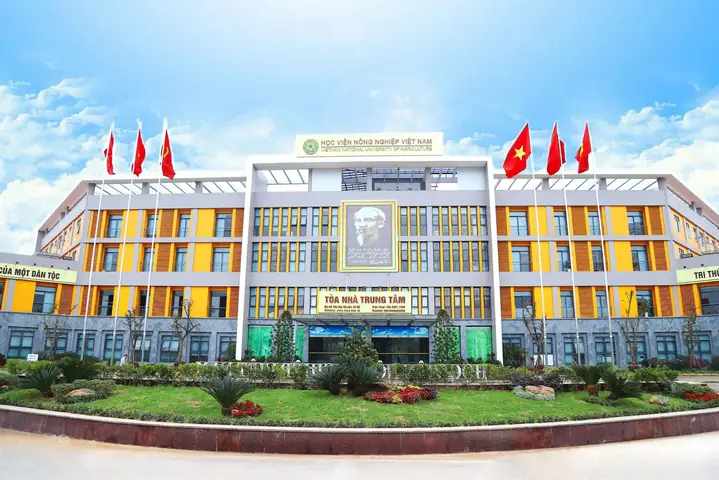 Đại Học Nông Nghiệp Hà Nội: Điểm Tham Quan Kiến Trúc Pháp & Không Gian Xanh Đáng Ghé Đại Học Nông Nghiệp Hà Nội: Điểm Tham Quan Kiến Trúc Pháp & Không Gian Xanh Đáng Ghé