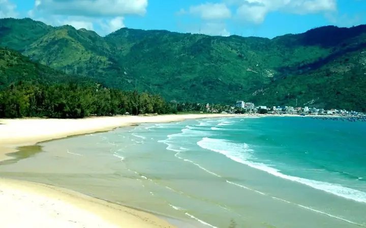 Khám Phá Đại Lãnh: Hướng Dẫn Du Lịch Bãi Biển Cho Du Khách Khám Phá Đại Lãnh: Hướng Dẫn Du Lịch Bãi Biển Cho Du Khách