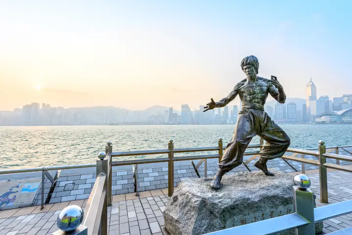 Khám Phá Đại Lộ Ngôi Sao Hong Kong: Lịch Sử, Điểm Nổi Bật Và Hướng Dẫn Tham Quan