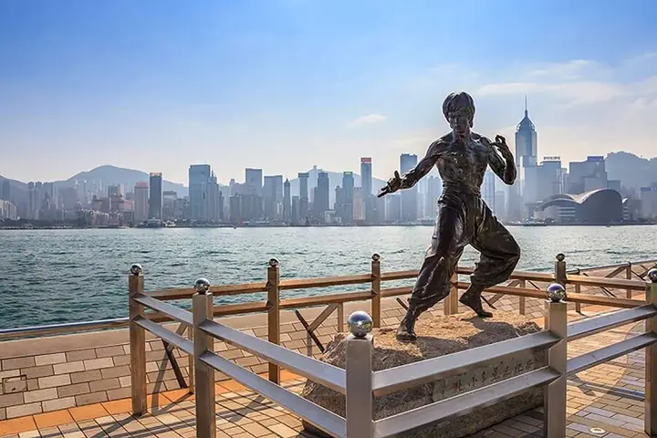 Khám Phá Đại Lộ Ngôi Sao Hong Kong: Lịch Sử, Điểm Nổi Bật Và Hướng Dẫn Tham Quan Khám Phá Đại Lộ Ngôi Sao Hong Kong: Lịch Sử, Điểm Nổi Bật Và Hướng Dẫn Tham Quan