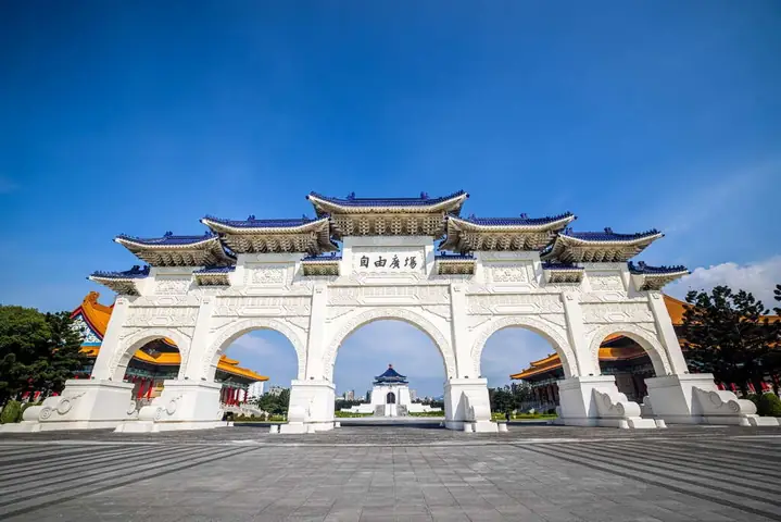 Đài Tưởng Niệm Tưởng Giới Thạch: Kiến Trúc & Lịch Sử
