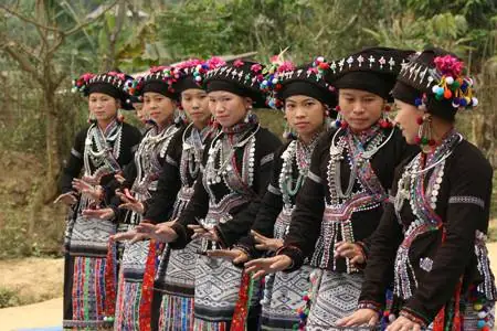 Dân Tộc Giáy Ở Hà Giang: Văn Hóa, Phong Tục Và Trải Nghiệm Du Lịch