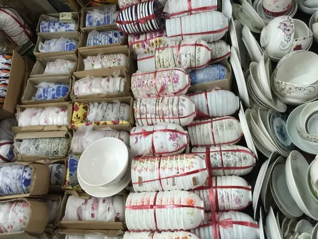 Khám Phá 30+ Sạp Kinh Doanh Chủ Lực Tại Chợ Bình Tây