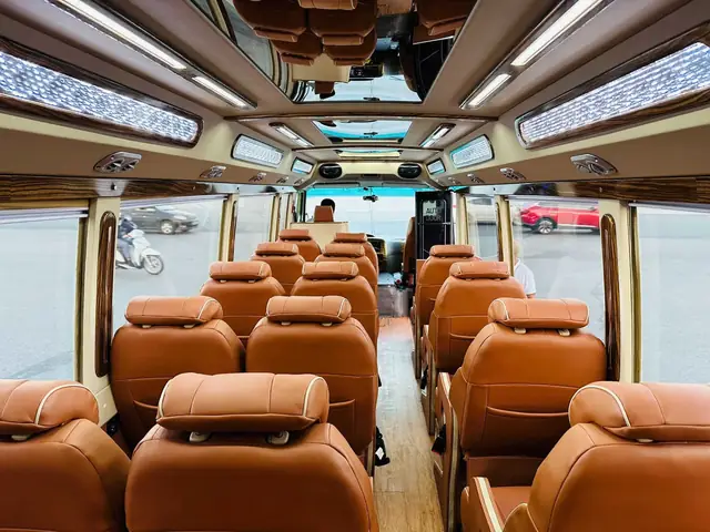 Đặt Xe Limousine Hà Nội‑hạ Long: Giá, Loại Xe & Dịch Vụ Tận Nơi