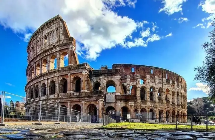 Khám Phá Colosseum – Đấu Trường La Mã Nổi Tiếng Và Lịch Sử