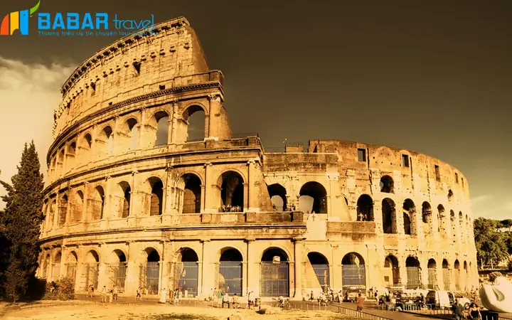 Khám Phá Colosseum – Đấu Trường La Mã Nổi Tiếng Và Lịch Sử