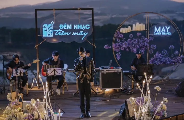 Mây Lang Thang: Khám Phá Sân Khấu Âm Nhạc Độc Đáo