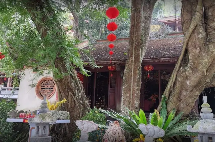 Đền Cấm Tuyên Quang Thờ Ai? Giải Đáp Đầy Đủ
