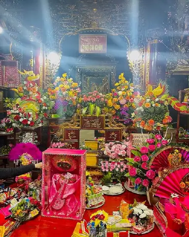 Hướng Dẫn Tham Quan Đền Cô Chín Thanh Hóa – Cầu May & Lễ Nghi