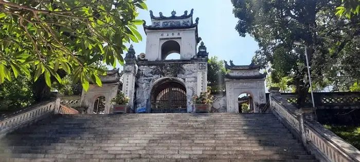 Đền Cuông Nghệ An Thờ Ai? Bí Ẩn Lịch Sử Và Ý Nghĩa Tín Ngưỡng Đền Cuông Nghệ An Thờ Ai? Bí Ẩn Lịch Sử Và Ý Nghĩa Tín Ngưỡng