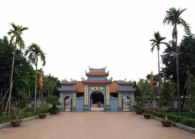 Đền Đô Từ – Điểm Đến Tâm Linh Và Văn Hoá Nổi Bật Tại Sơn Bắc Ninh