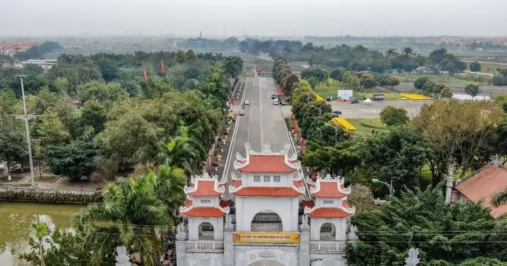 Đền Hai Bà Trưng Mê Linh – Lịch Sử, Kiến Trúc Và Ý Nghĩa Văn Hoá
