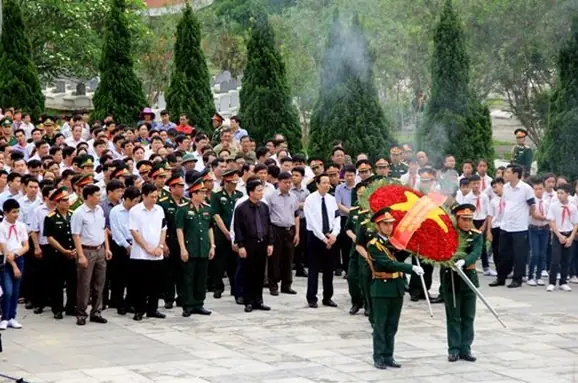 Đền Ơn Đáp Nghĩa Là Gì? Ý Nghĩa & Biểu Hiện